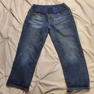 Maternity jean capris